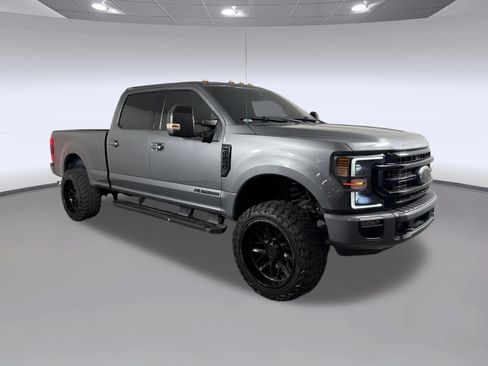 Used 2022 Ford F250 Lariat w/ Black Appearance Package AWD/4WD image 7