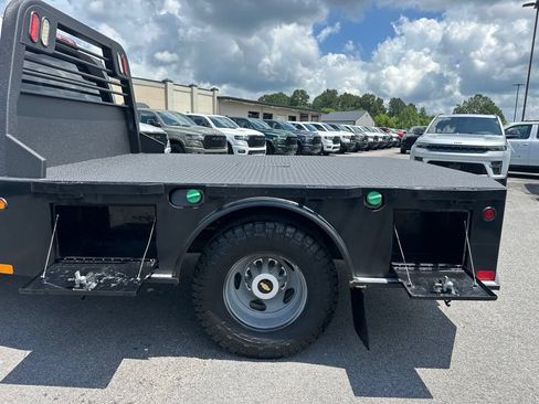 Used 2015 Chevrolet Silverado 3500 W/T w/ WT Convenience Package AWD/4WD image 11