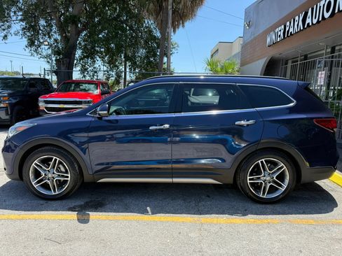 Used 2017 Hyundai Santa Fe Limited FWD image 4