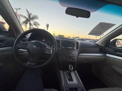 Used 2012 Subaru Outback 2.5i Premium image 5