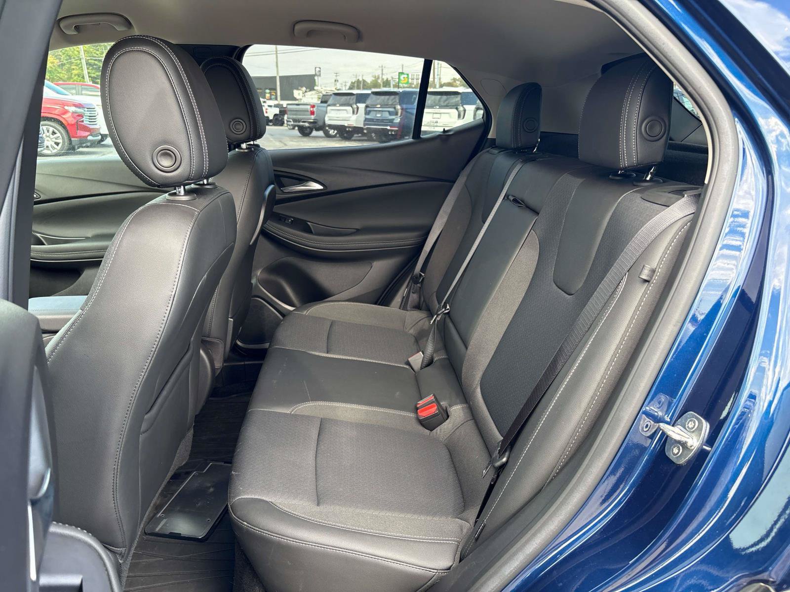 Used 2023 Buick Encore GX Select FWD image 9