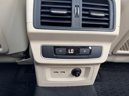 Used 2022 Audi Q5 2.0T Premium w/ Convenience Package image 25