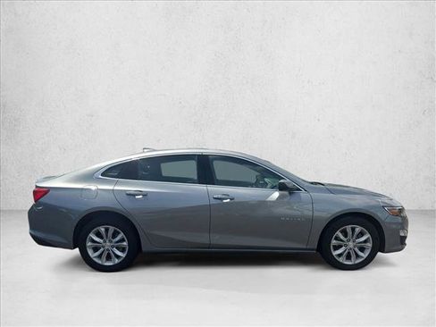 Used 2025 Chevrolet Malibu LT FWD image 4