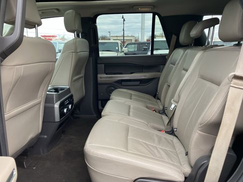 Certified 2020 Ford Expedition XLT w/ Equipment Group 202A image 29