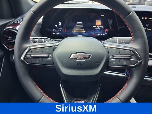 Used 2025 Chevrolet Equinox RS w/ Convenience Package III FWD image 16