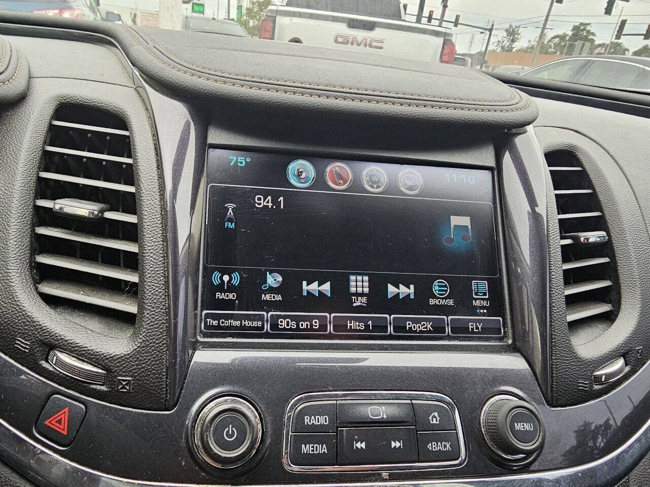 Used 2016 Chevrolet Impala LT FWD image 18