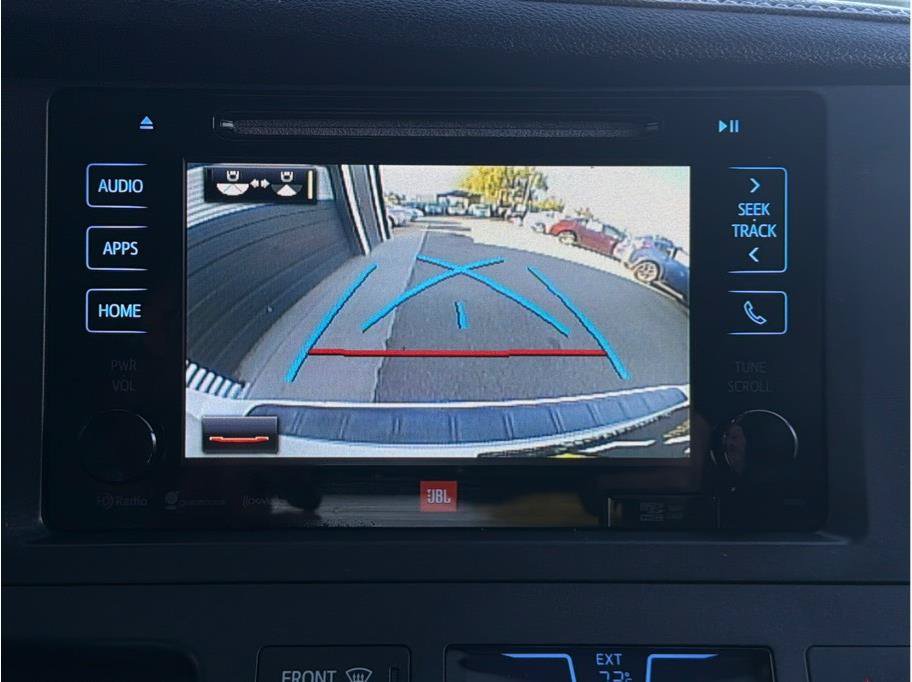 Used 2017 Toyota Sienna Limited Premium AWD/4WD image 23