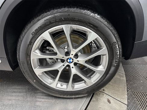 New 2026 BMW X5 xDrive40i w/ Climate Comfort Package image 27