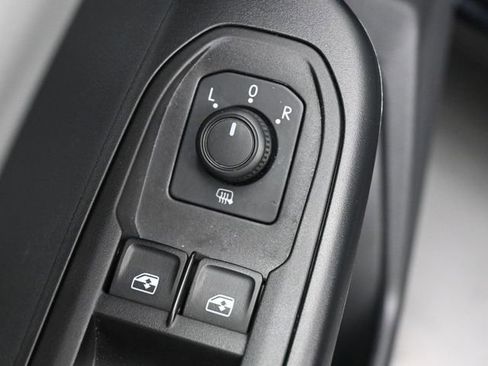 Used 2023 Volkswagen Taos S w/ Driver Assistance Package image 11