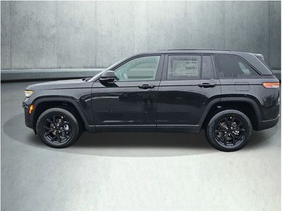New 2025 Jeep Grand Cherokee Laredo