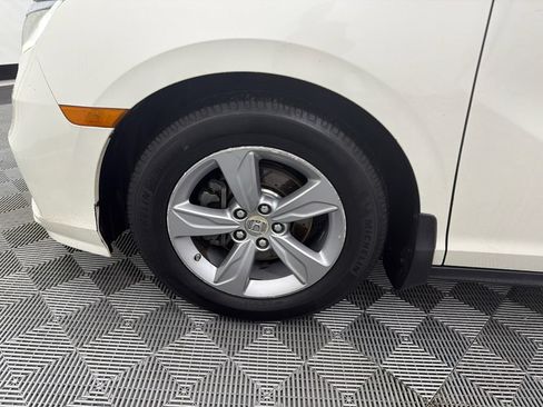 Used 2019 Honda Odyssey EX-L image 13