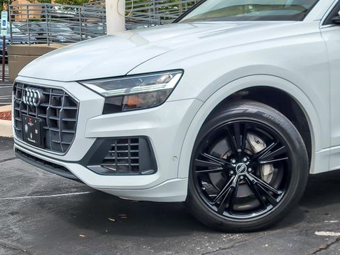 Used 2022 Audi Q8 Premium Plus image 2