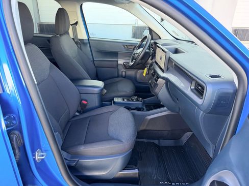 Used 2025 Ford Maverick XL image 13