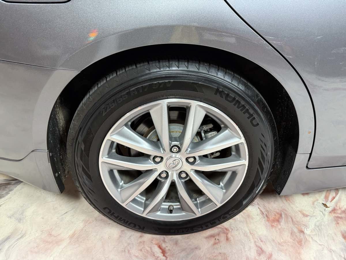 Used 2015 INFINITI Q50 Premium w/ Navigation Package AWD/4WD image 37