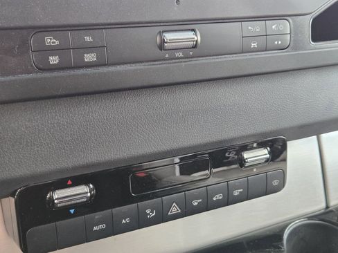 Used 2021 Mercedes-Benz Sprinter 2500 image 13
