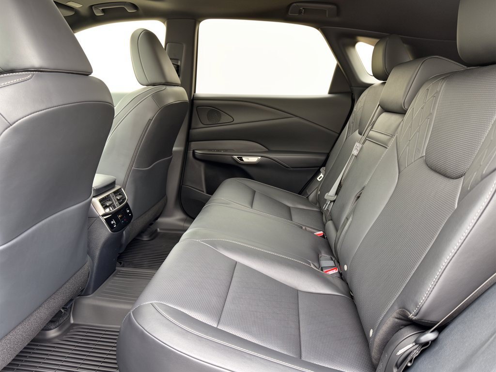 New 2026 Lexus RX 350 AWD image 25