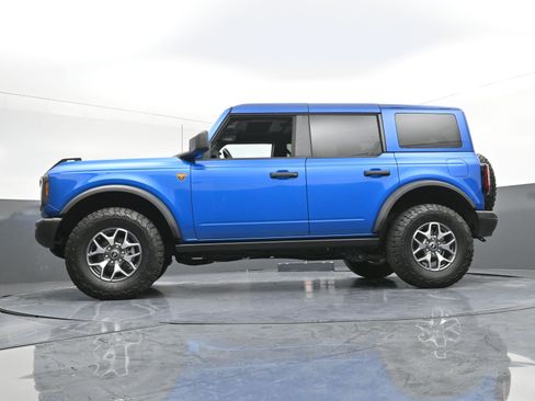 Used 2025 Ford Bronco Badlands image 29