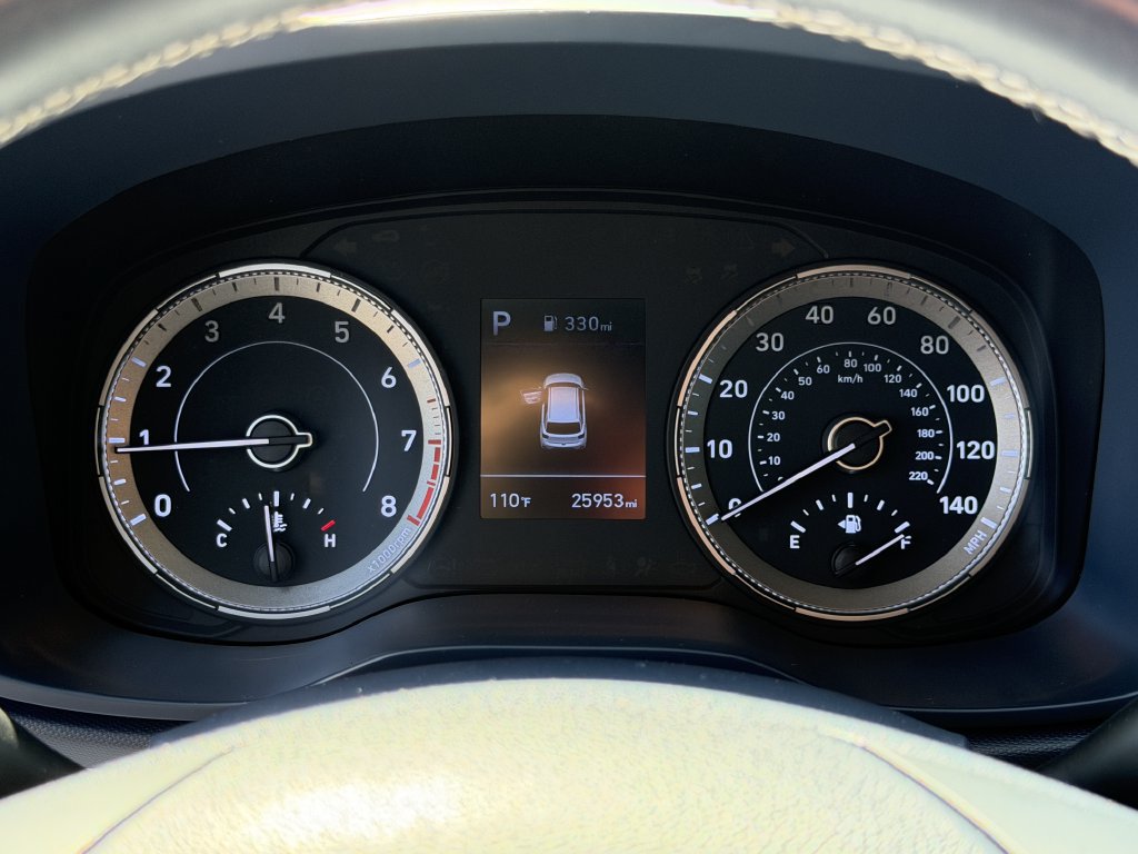 Used 2022 Hyundai Venue Limited FWD image 22