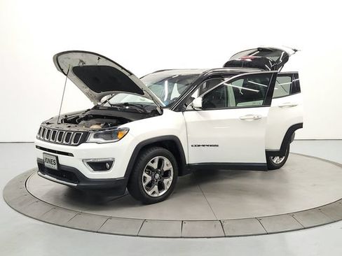Used 2018 Jeep Compass Limited w/ Navigation Group FWD image 12