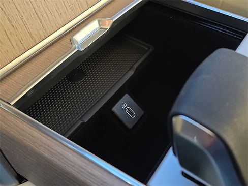 New 2026 Land Rover Range Rover SE image 26