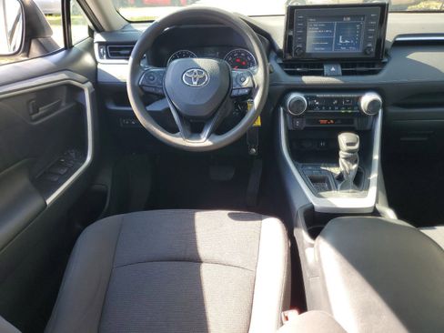 Used 2019 Toyota RAV4 LE image 16