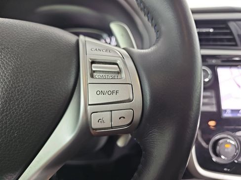 Used 2018 Nissan Altima 2.5 SR w/ SR Midnight Edition FWD image 17