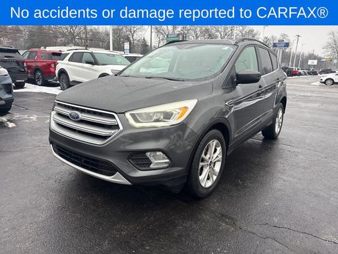 Used 2017 Ford Escape SE w/ SE Leather Comfort Package image 2