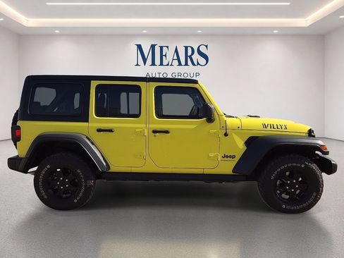 Used 2023 Jeep Wrangler Unlimited AWD/4WD image 6