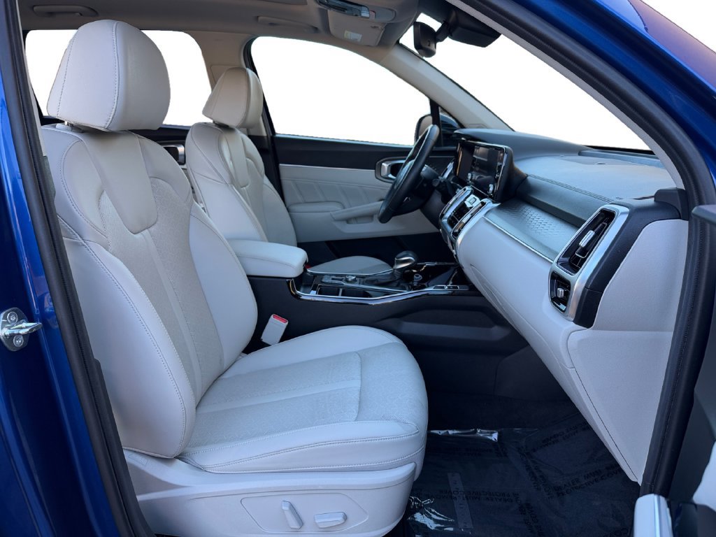Used 2023 Kia Sorento SX AWD/4WD image 18