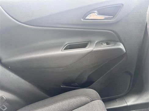 Used 2024 Chevrolet Equinox LT image 25