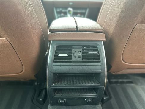 Used 2014 BMW 535i Gran Turismo xDrive image 25