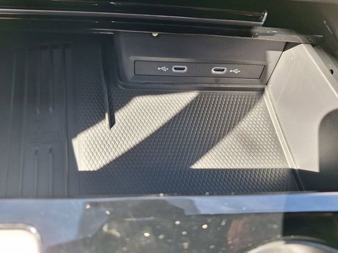 New 2026 Volkswagen Atlas Cross Sport SEL R-Line image 16