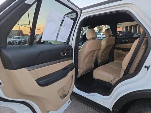 Used 2017 Ford Explorer 4WD image 23