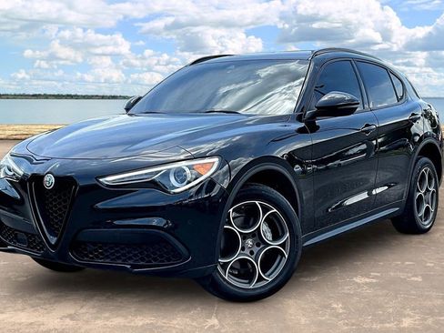 Used 2022 Alfa Romeo Stelvio Sprint AWD/4WD image 1