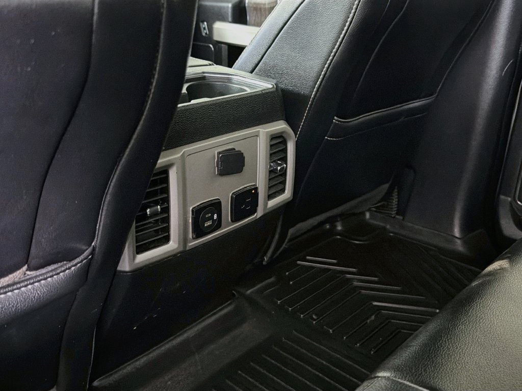 Used 2020 Ford F250 Lariat w/ Lariat Value Package AWD/4WD image 29