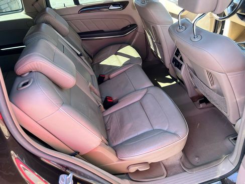 Used 2014 Mercedes-Benz GL 450 4MATIC image 25