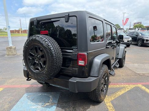 Used 2018 Jeep Wrangler Unlimited Sport AWD/4WD image 6
