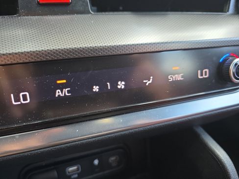 Certified 2024 Kia Sportage SX image 14