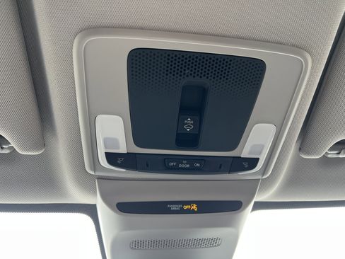 Used 2024 Honda HR-V EX-L image 29