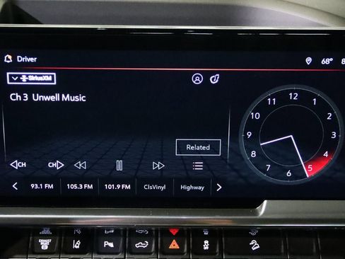 Used 2025 GMC Sierra 3500 SLT w/ SLT Premium Package image 58