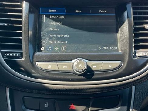 Used 2018 Chevrolet Trax LS FWD image 41