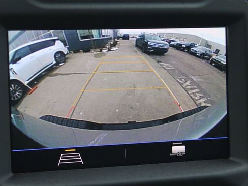 Used 2022 Chevrolet Silverado 2500 Custom w/ Custom Convenience Package image 33