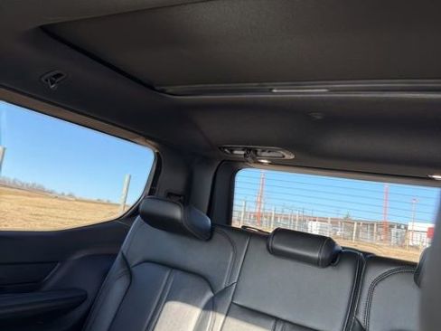 Used 2024 Jeep Wagoneer Series II w/ Premium Group I image 17