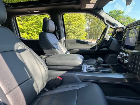 Used 2025 Ford F150 Lariat AWD/4WD image 17