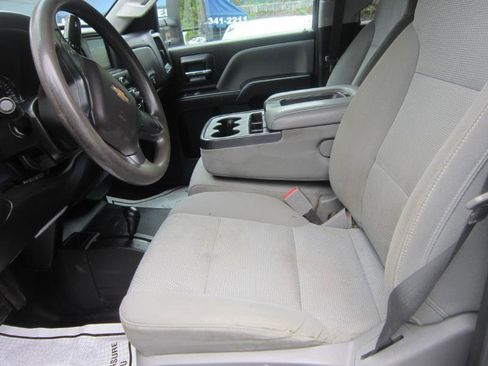 Used 2019 Chevrolet Silverado 2500 W/T w/ WT Convenience Package AWD/4WD image 5