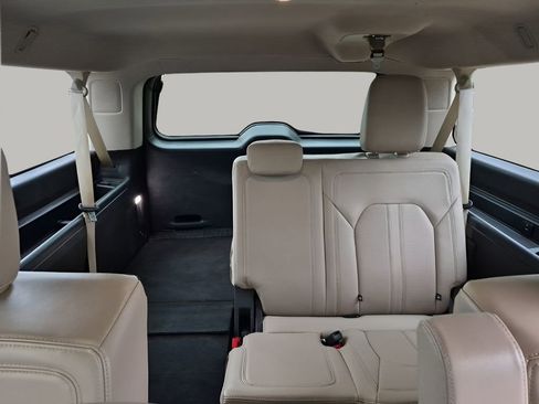 Used 2022 Ford Expedition Max Limited AWD/4WD image 29