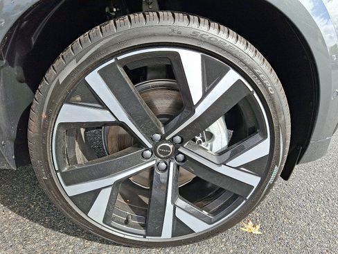 New 2026 Volvo XC60 T8 Ultra AWD/4WD image 5