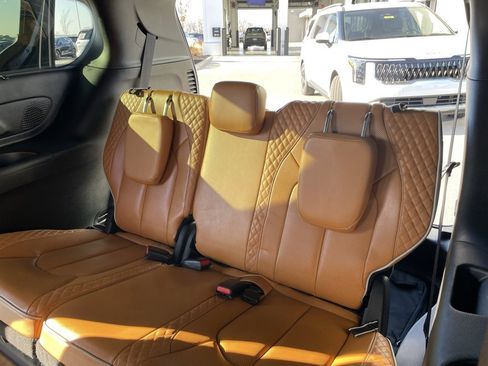 Used 2023 Chrysler Pacifica Pinnacle image 28