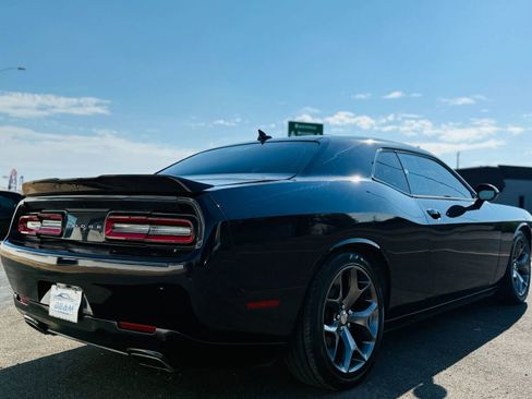 Used 2016 Dodge Challenger SXT Plus image 3