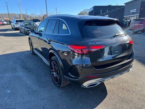 Used 2024 Mercedes-Benz GLC 300 4MATIC image 5